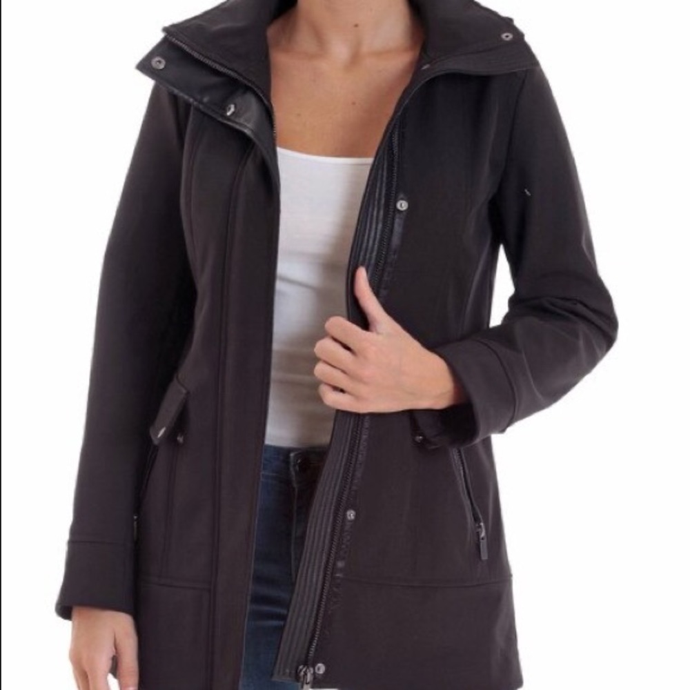 Black Paneled Thermotech Jacket